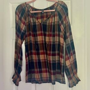 Chaps v-neck long sleeve blouse in size Large.